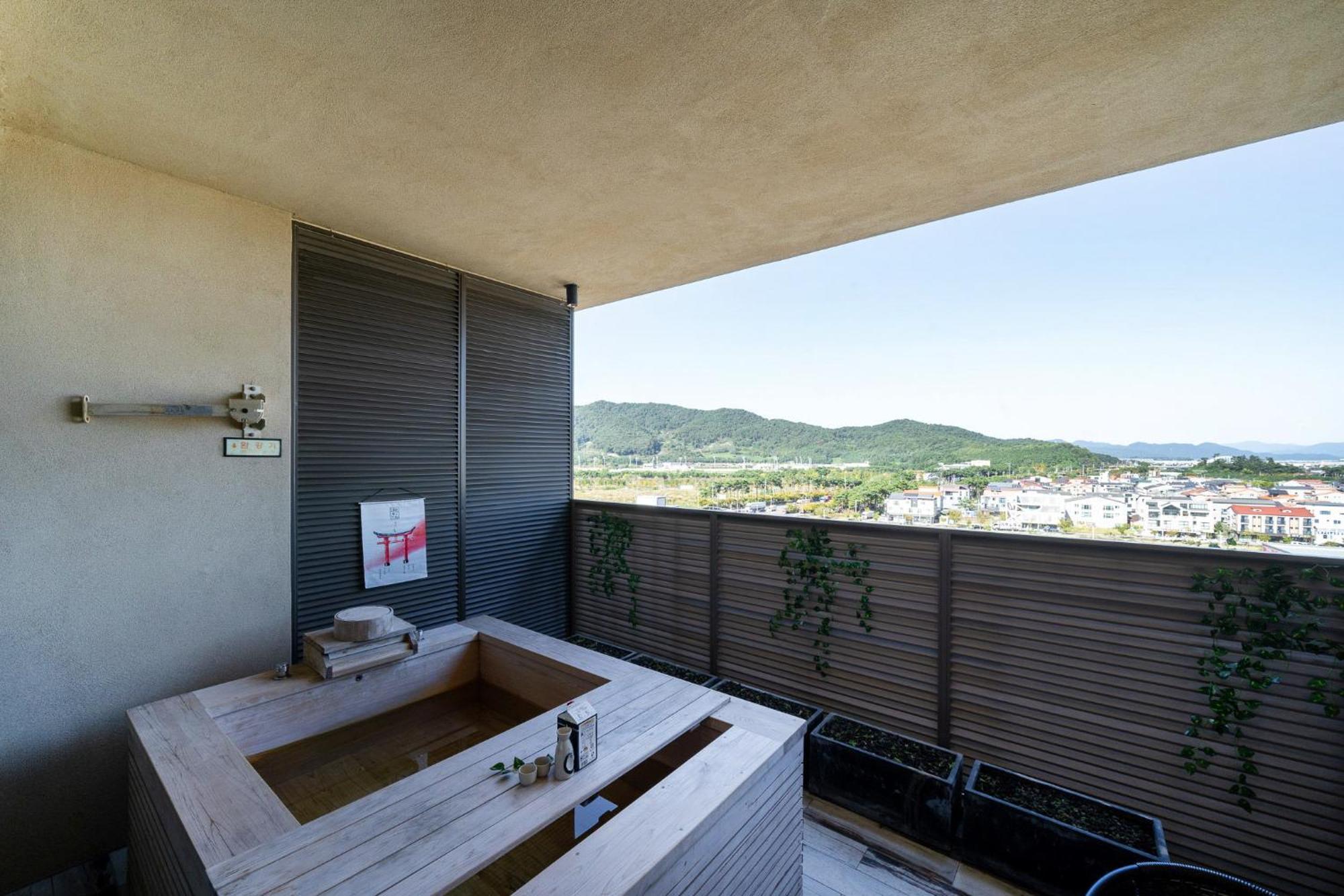Best Louis Hamilton Hotel West Busan Exterior foto